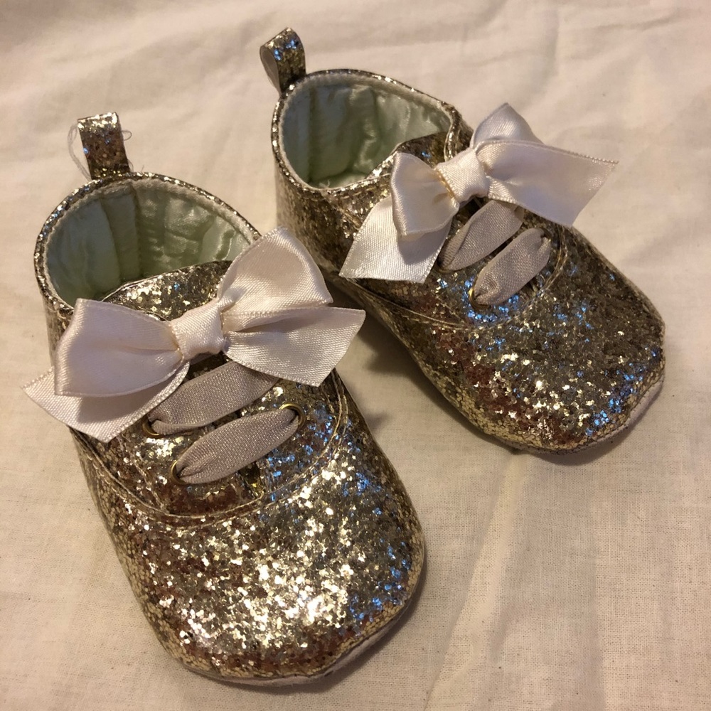 Gold sparkle baby girl shoes slip on
